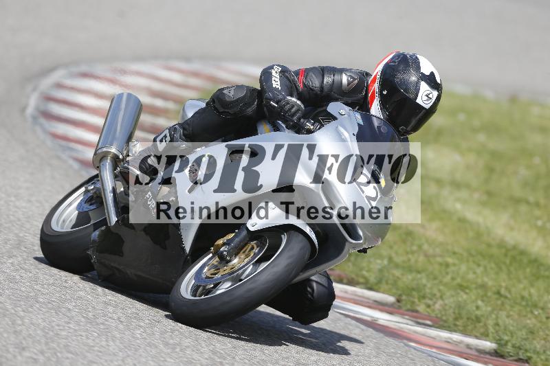 /Archiv-2025/09 22.04.2025 Cornu Master School ADR/rot-rouge/22